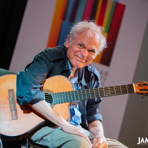Gene Bertoncini