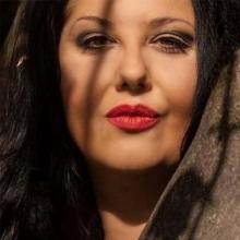 Maja Jaku &#039;Soul Searching&#039; at Porgy &amp; Bess