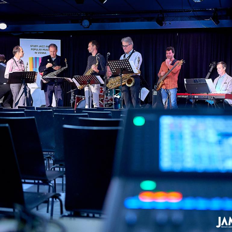 Berndorfs „Swinging Leaders“ and JAM MUSIC LAB in Concert